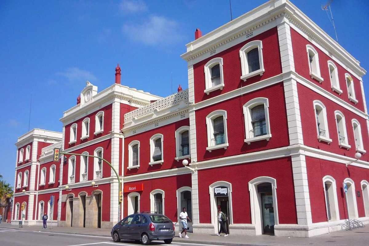 מטארו Mazi Apartments Downtown מראה חיצוני תמונה
